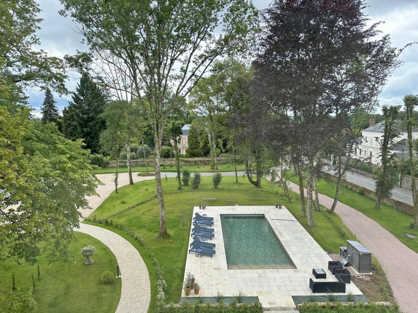 ロシュシュアール Le Manoir Des Perrieres Bed & Breakfast エクステリア 写真