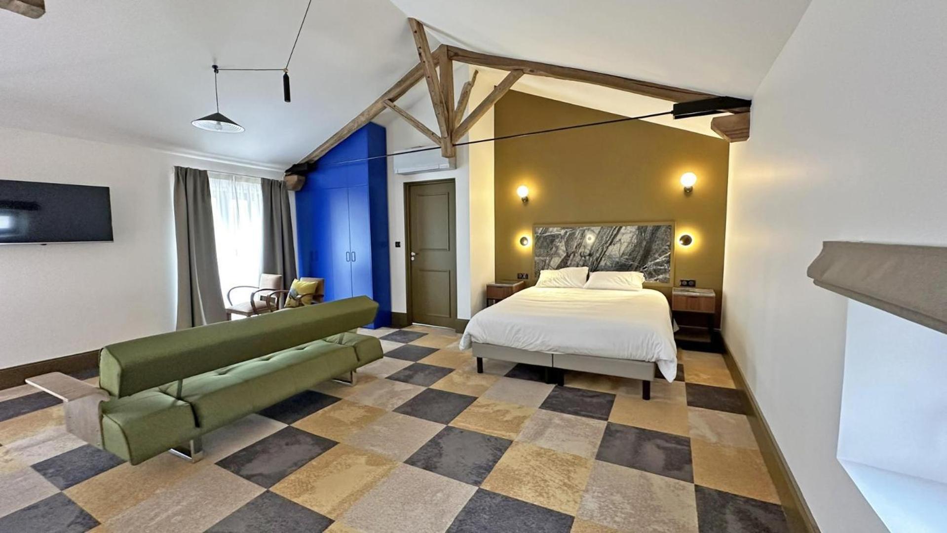 ロシュシュアール Le Manoir Des Perrieres Bed & Breakfast エクステリア 写真